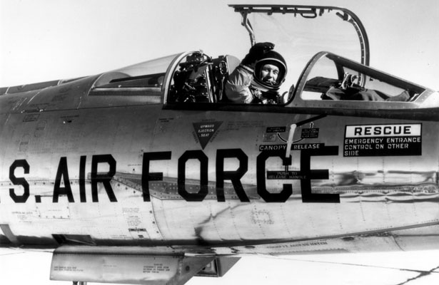 Chuck Yeager, NF-104