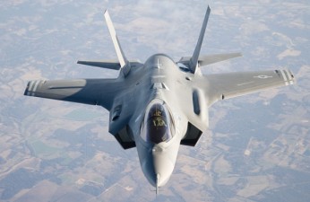 Report de commandes du F-35