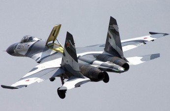 L’Indonésie reçoit 2 chasseurs Su-27SKM