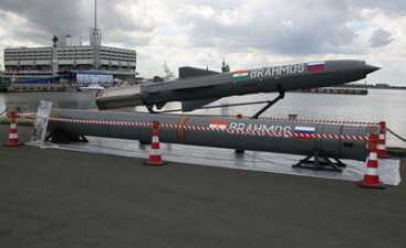 Le missile BrahMos testé en Inde