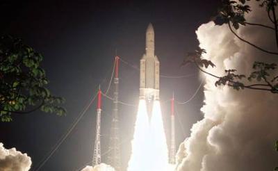 Décollage d'Ariane5 avec Hispasat 5 et Koreasat 6