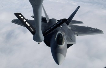 Pourquoi le F-22 n'est-il pas en Libye ?