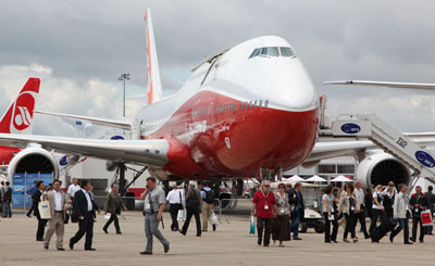 Le B747-8 exposé au salon du Bourget