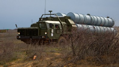 La Russie peut livrer des S-300 à l’Iran « à tout moment »
