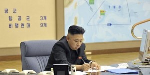 Kim Jung Un à son bureau le 29 mars 2013.
