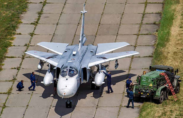 Sukhoi_Su-24MR