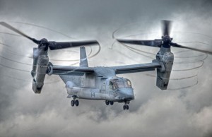 Un V-22 Osprey à décollage/atterrissage vertical.