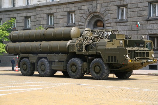 S-300-monté-sur-un-lanceur-SA-10.jpg